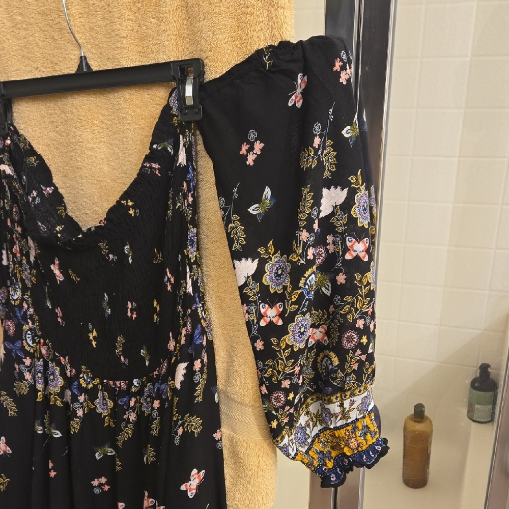 Floral Black Dress - Picture 3 of 5